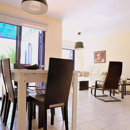 Playa Blanca Sleeps 6 Pool Wifi T691303 Villa Playa Blanca (Lanzarote)