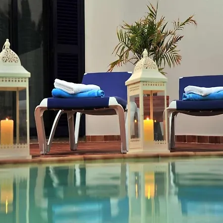 Playa Blanca Sleeps 6 Pool Wifi T691303 *