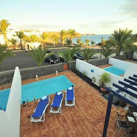 Playa Blanca Sleeps 6 Pool Wifi T691303 *